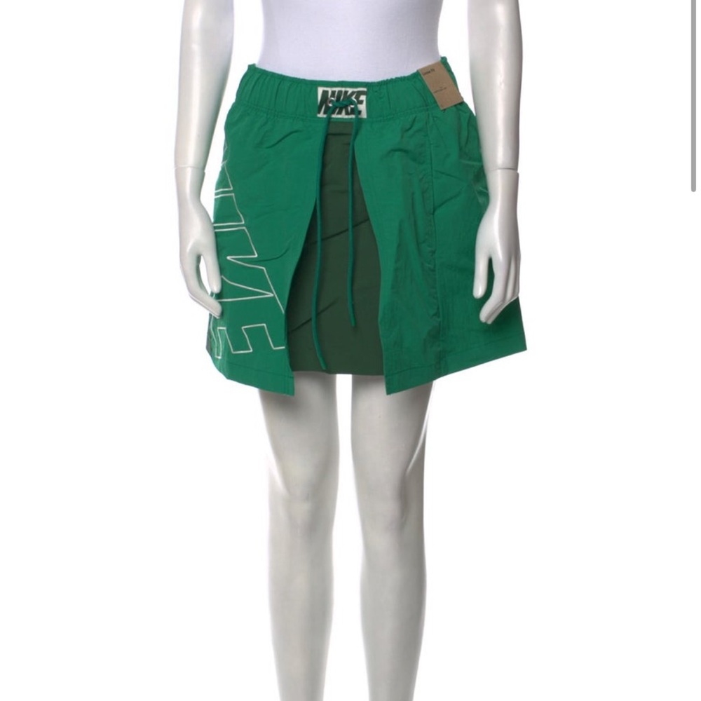 NWT Nike Green Skirt with Drawstring Waist